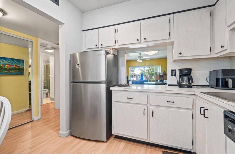  Condo & Townhome Photos