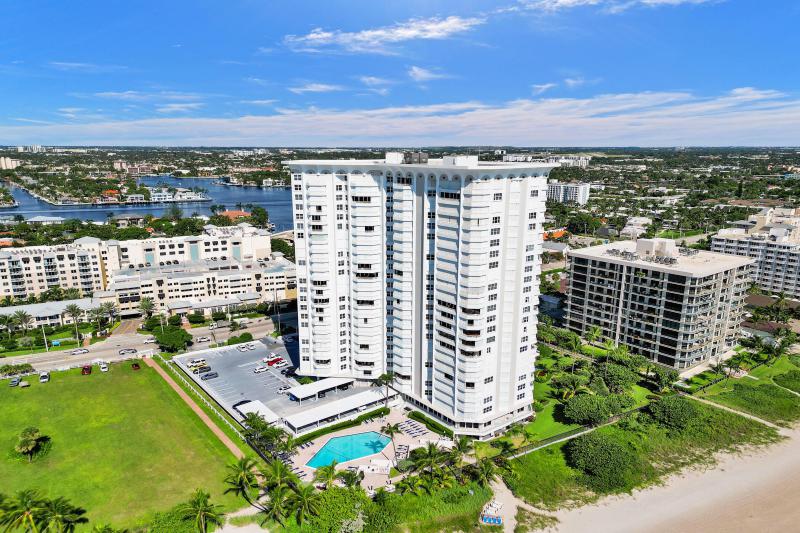  Condo & Townhome Photos