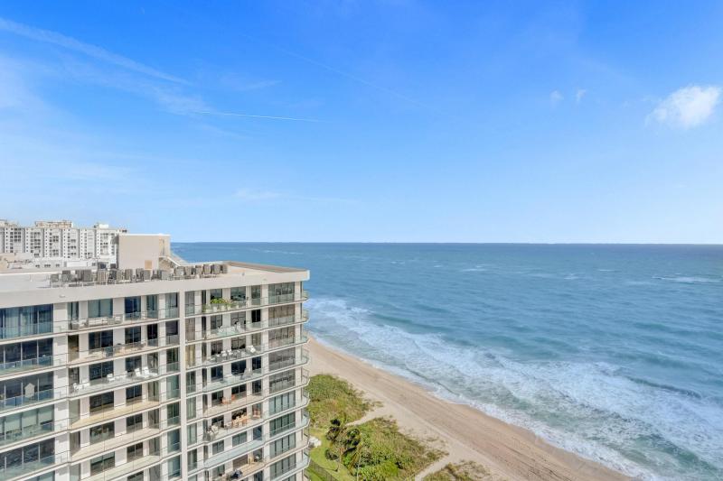  Condo & Townhome Photos