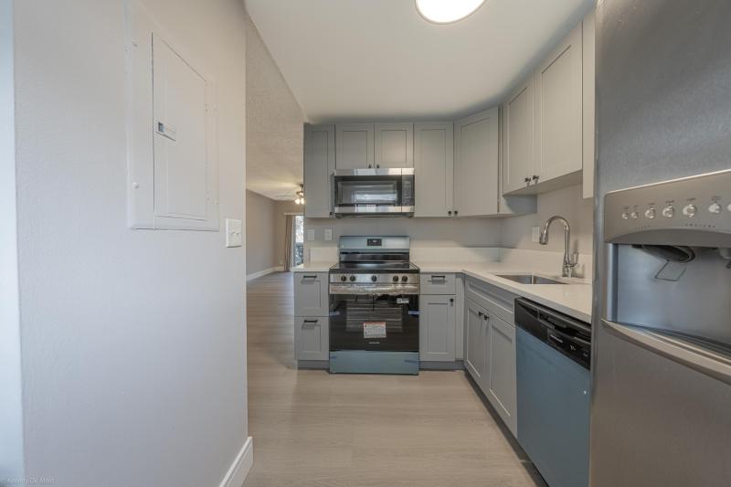  Condo & Townhome Photos