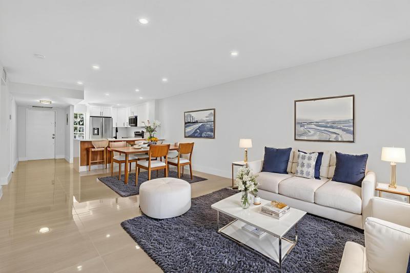  Condo & Townhome Photos