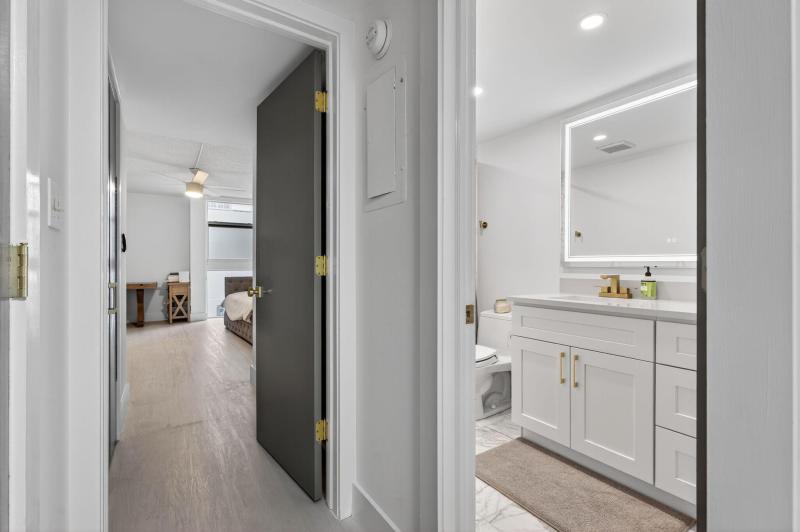  Condo & Townhome Photos