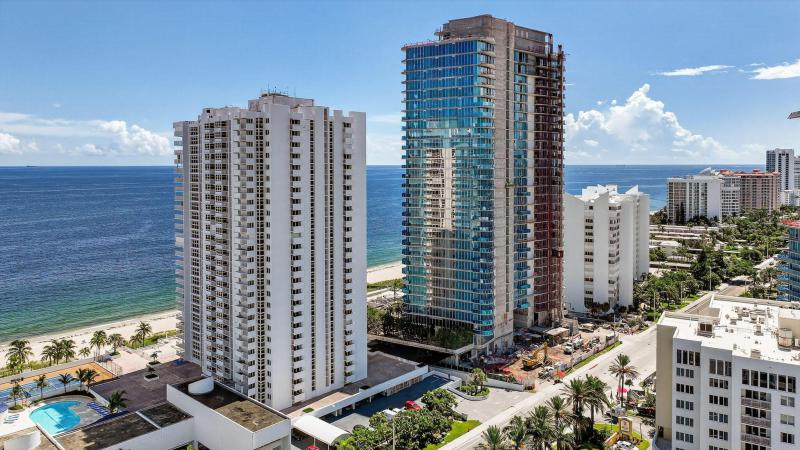  Condo & Townhome Photos