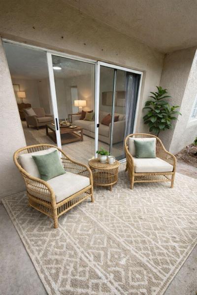  Condo & Townhome Photos