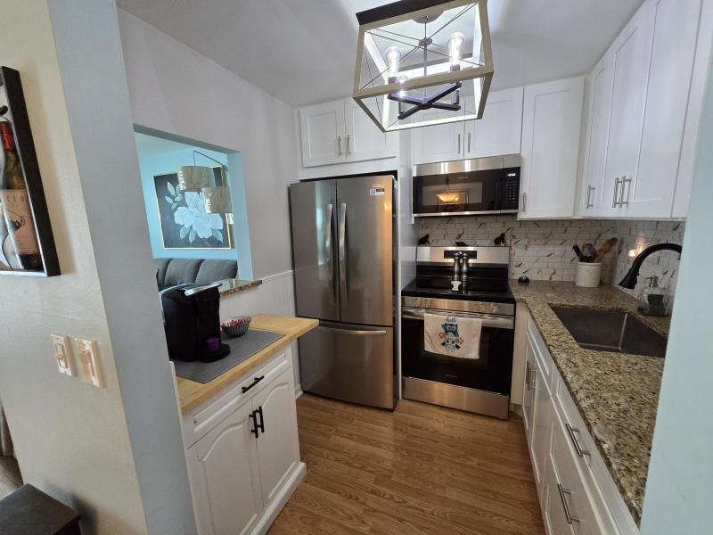  Condo & Townhome Photos
