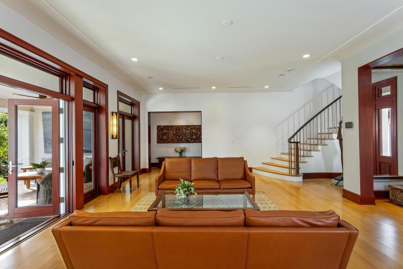  Single Family Homes Photo 11:  Palm Beach,  FL 33480