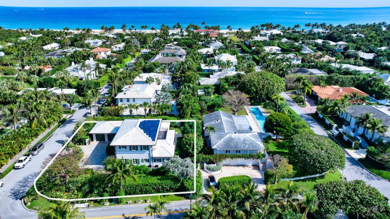  Single Family Homes Photo 2:  Palm Beach,  FL 33480