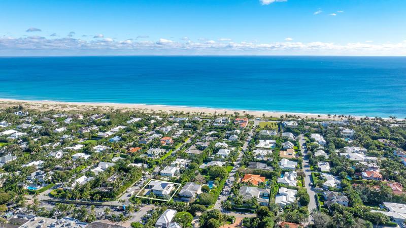  Single Family Homes Photo 33:  Palm Beach,  FL 33480