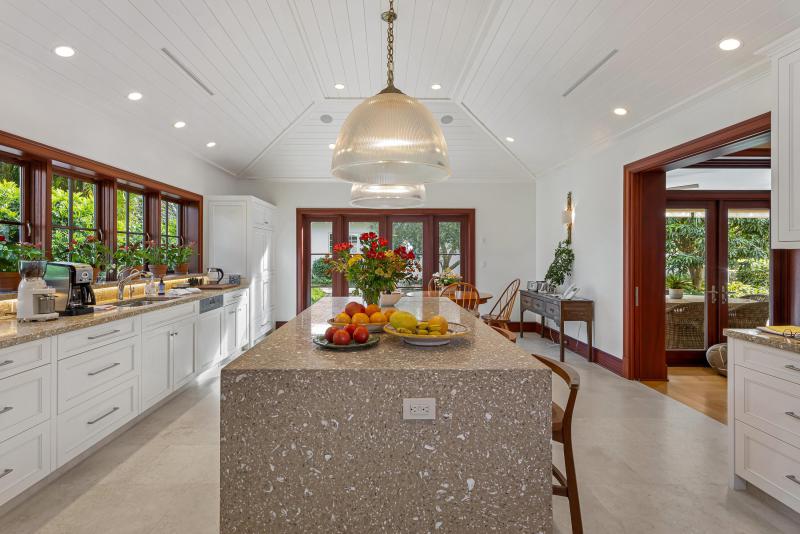  Single Family Homes Photo 6:  Palm Beach,  FL 33480