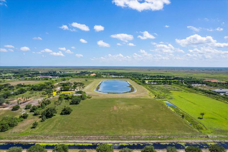  Commercial & Industrial Land Images 