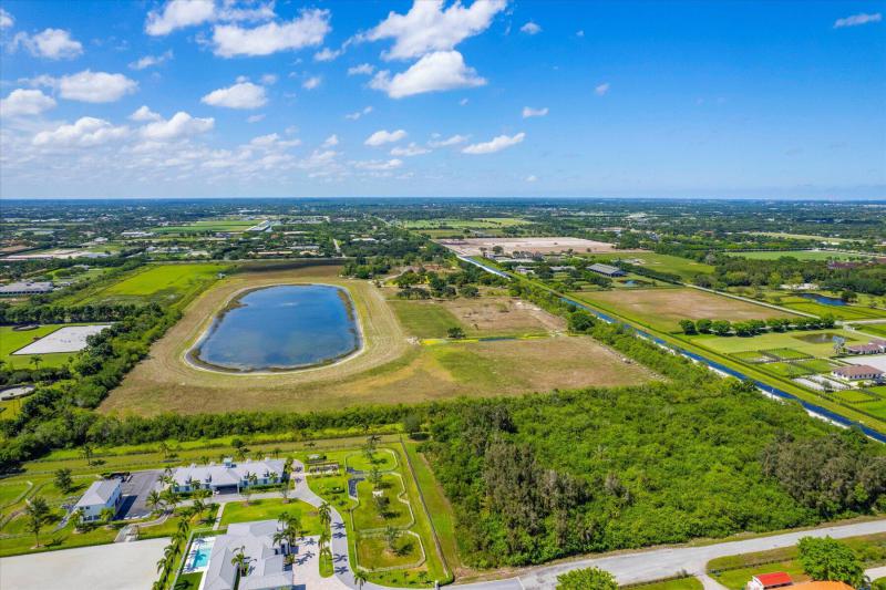  Commercial & Industrial Land Images 