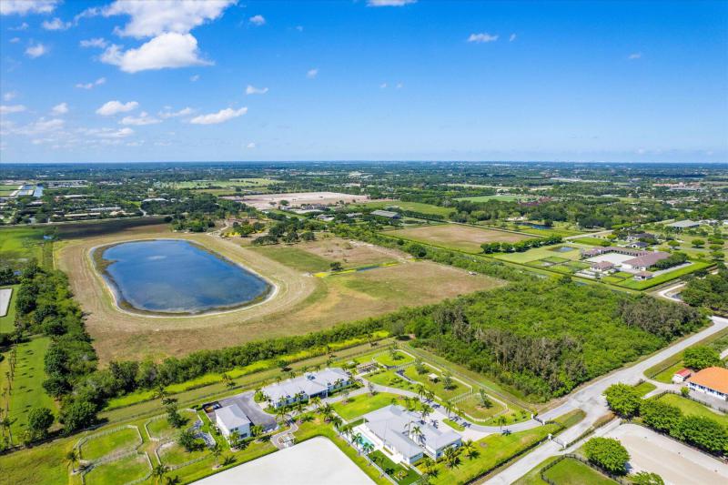  Commercial & Industrial Land Images 