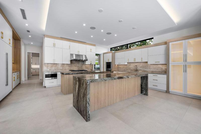  Single Family Homes Photo 15:  Boca Raton,  FL 33432