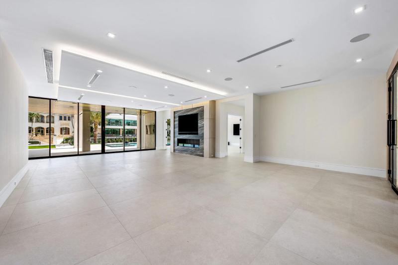  Single Family Homes Photo 9:  Boca Raton,  FL 33432