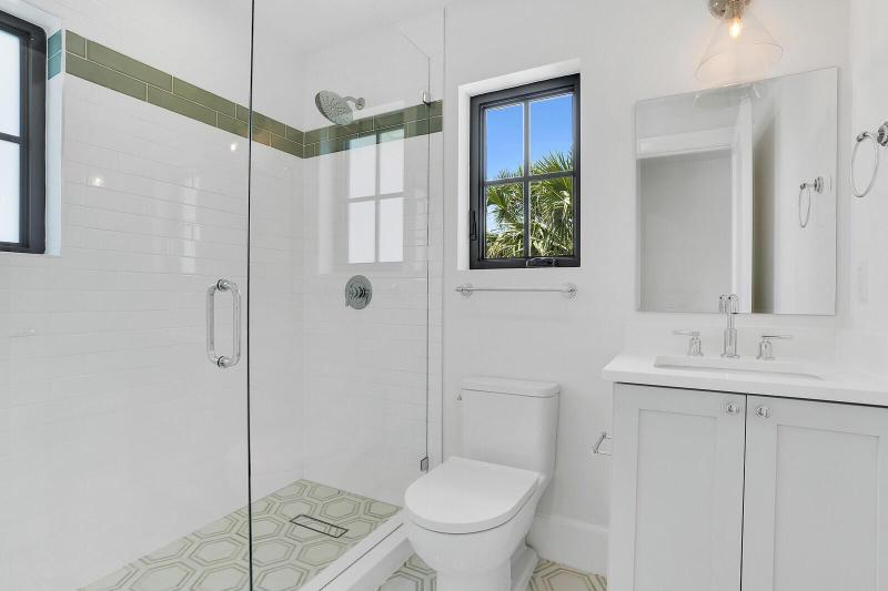  Single Family Homes Photo 19:  West Palm Beach,  FL 33405