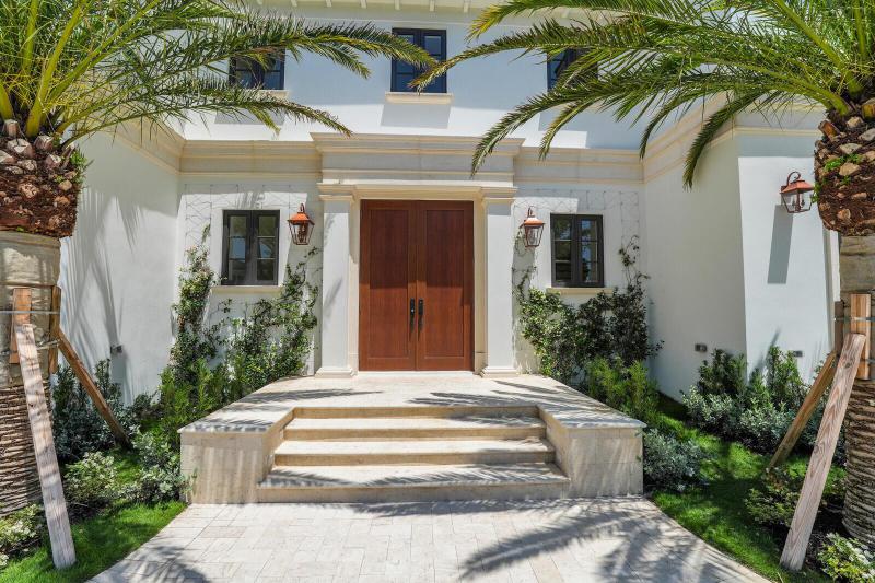  Single Family Homes Photo 2:  West Palm Beach,  FL 33405