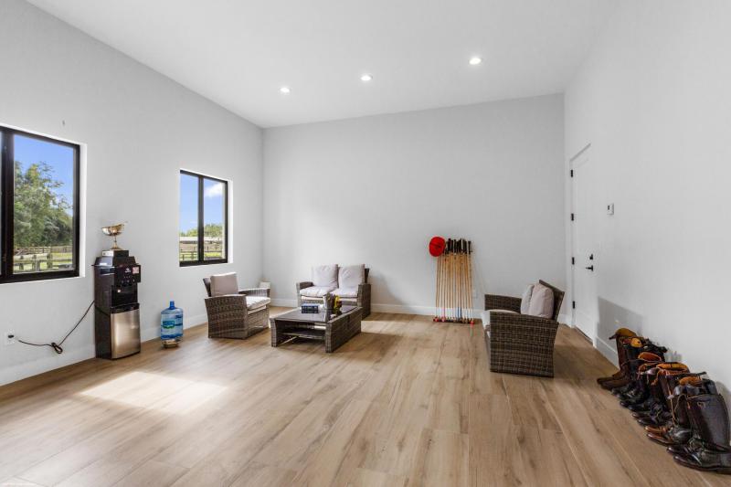 Single Family Homes Photo 17:  Wellington,  FL 33414