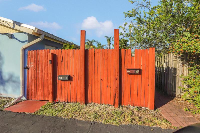 Duplex, Triplex and Fourplex Images