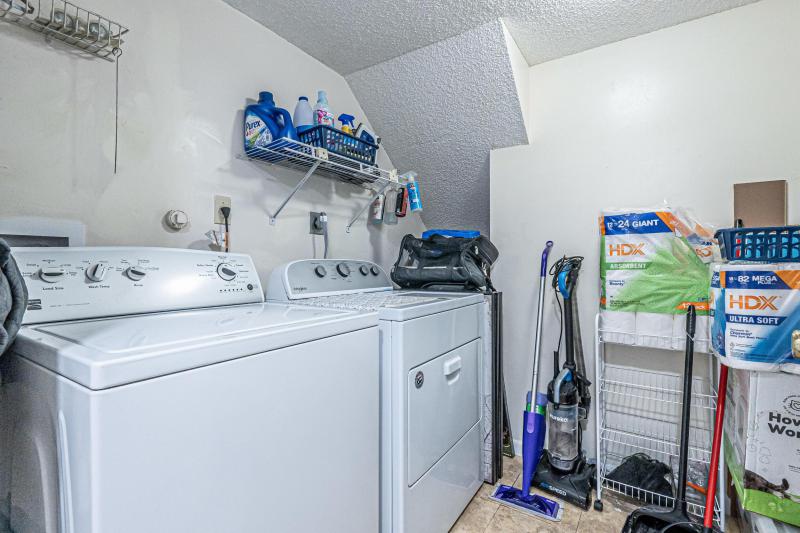  Condo & Townhome Photos