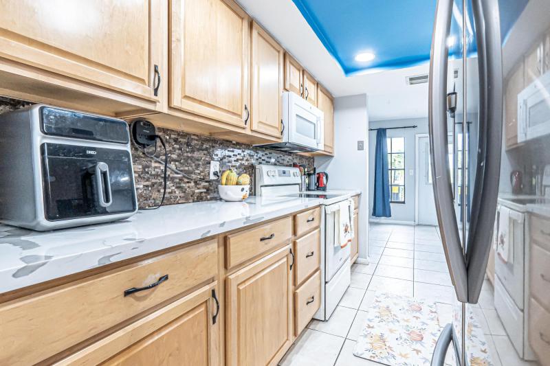  Condo & Townhome Photos