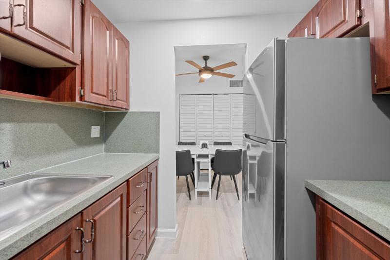  Condo & Townhome Photos