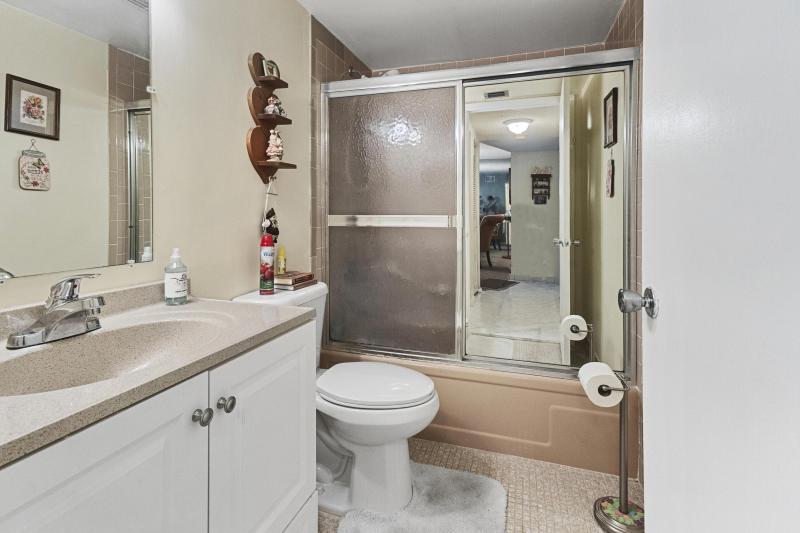  Condo & Townhome Photos