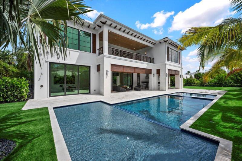  Single Family Homes Photo 4:  West Palm Beach,  FL 33405