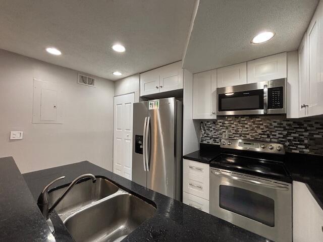  Condo & Townhome Photos