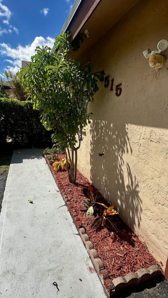  Condo & Townhome Photos