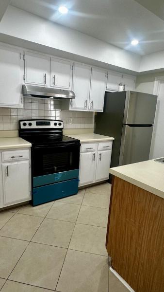  Condo & Townhome Photos
