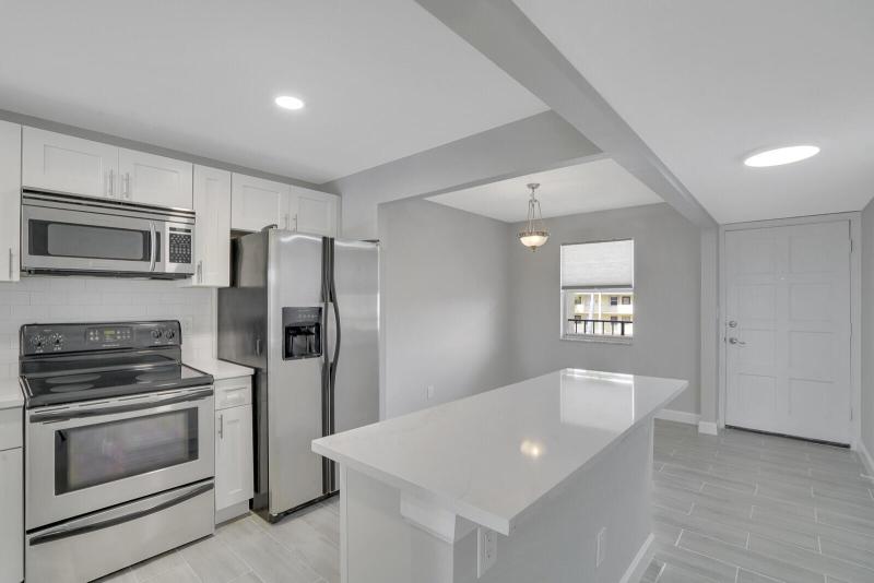  Condo & Townhome Photos