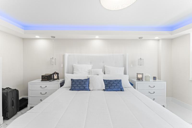 Condo & Townhome Photos