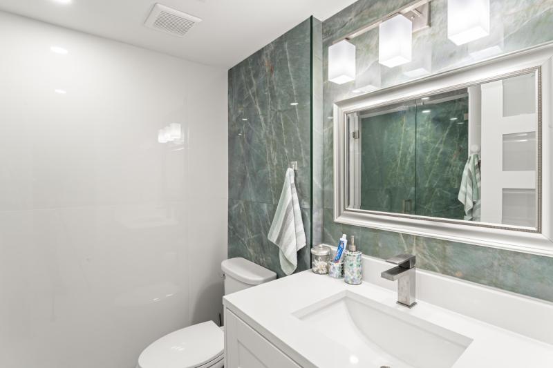  Condo & Townhome Photos