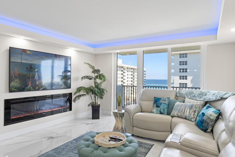  Condo & Townhome Photos