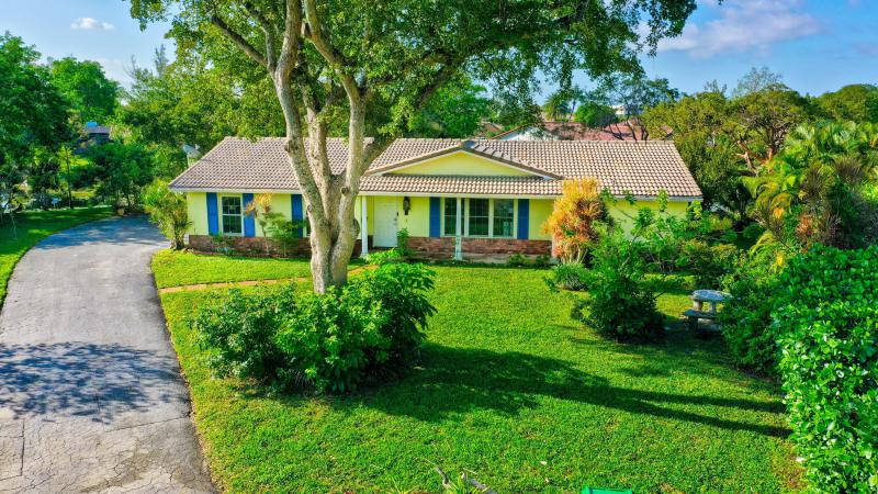  Single Family Homes Photo 3:  Coral Springs,  FL 33065