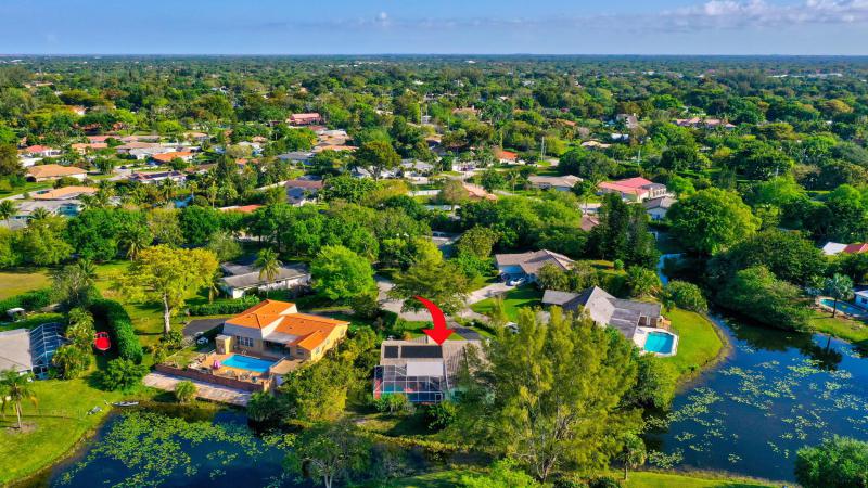  Single Family Homes Photo 4:  Coral Springs,  FL 33065