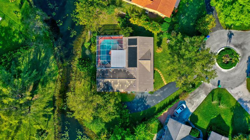  Single Family Homes Photo 8:  Coral Springs,  FL 33065