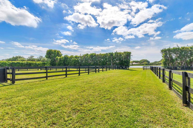  Commercial & Industrial Land Images 