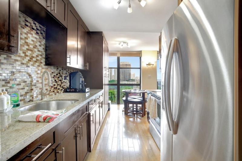  Condo & Townhome Photos