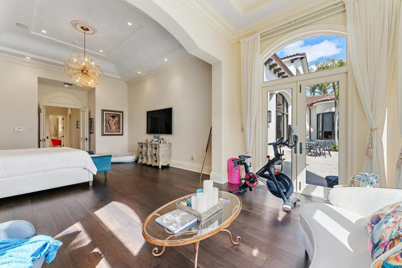  Single Family Homes Photo 8:  Jupiter,  FL 33477