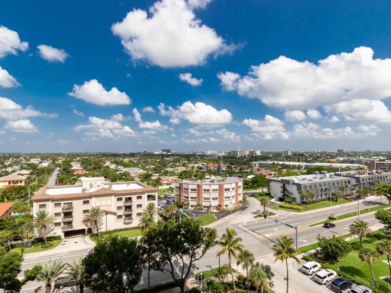  Condo & Townhome Photos