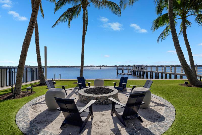  Single Family Homes Photo 67:  Manalapan,  FL 33462