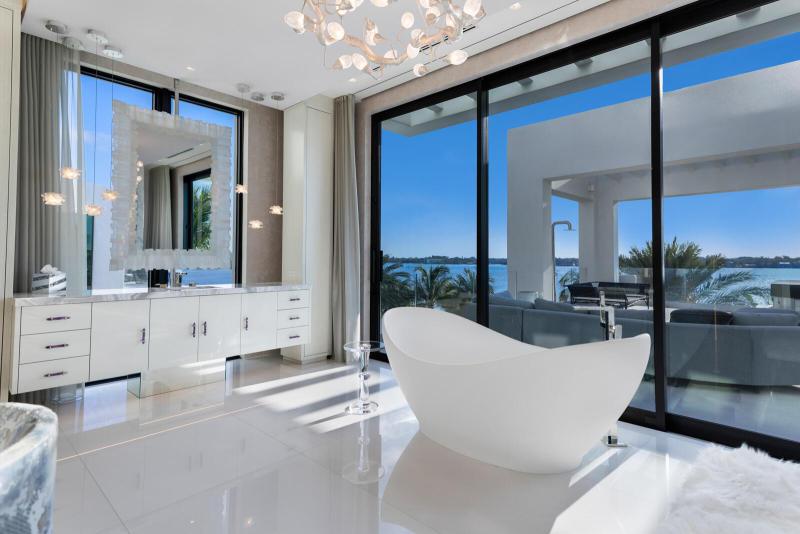  Single Family Homes Photo 75:  Manalapan,  FL 33462