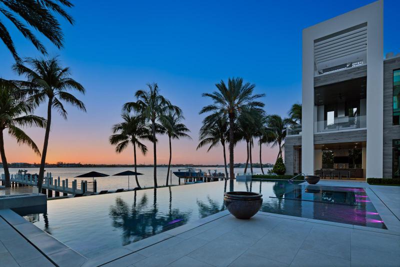  Single Family Homes Photo 77:  Manalapan,  FL 33462