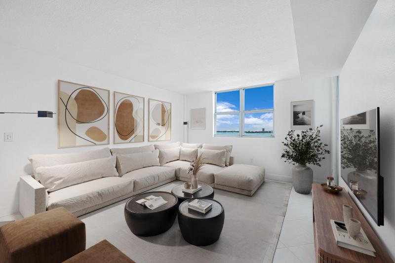  Condo & Townhome Photos