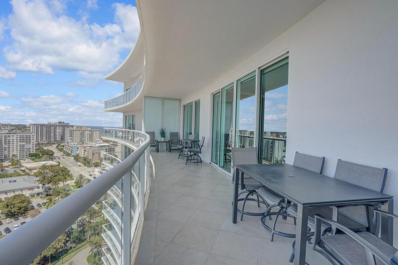  Condo & Townhome Photos
