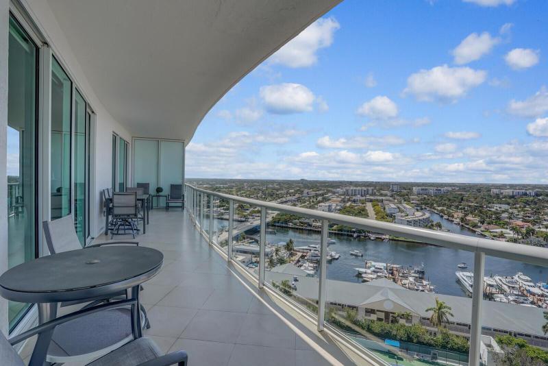  Condo & Townhome Photos