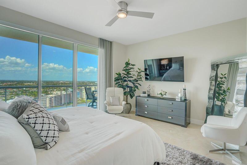  Condo & Townhome Photos