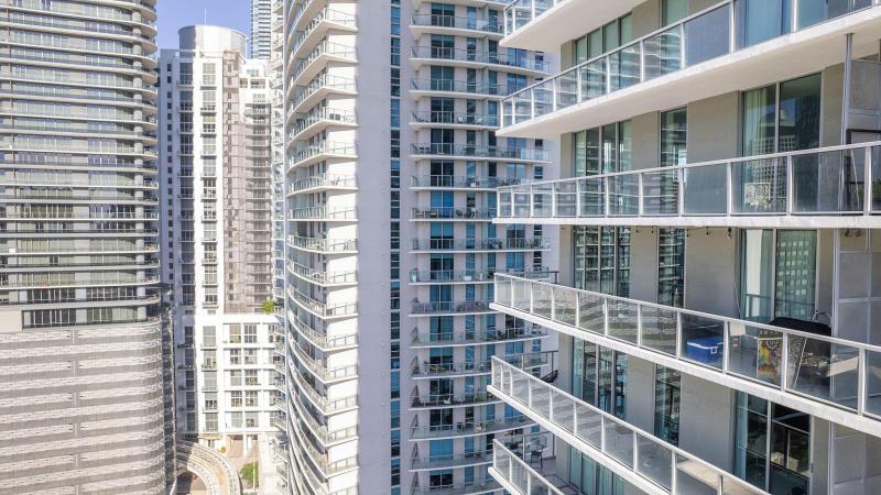  Condo & Townhome Photos