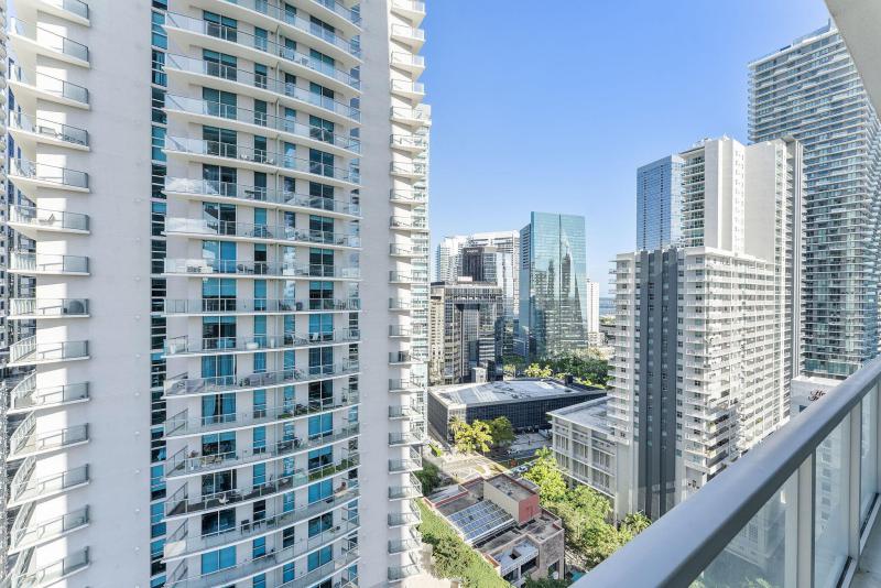 Condo & Townhome Photos